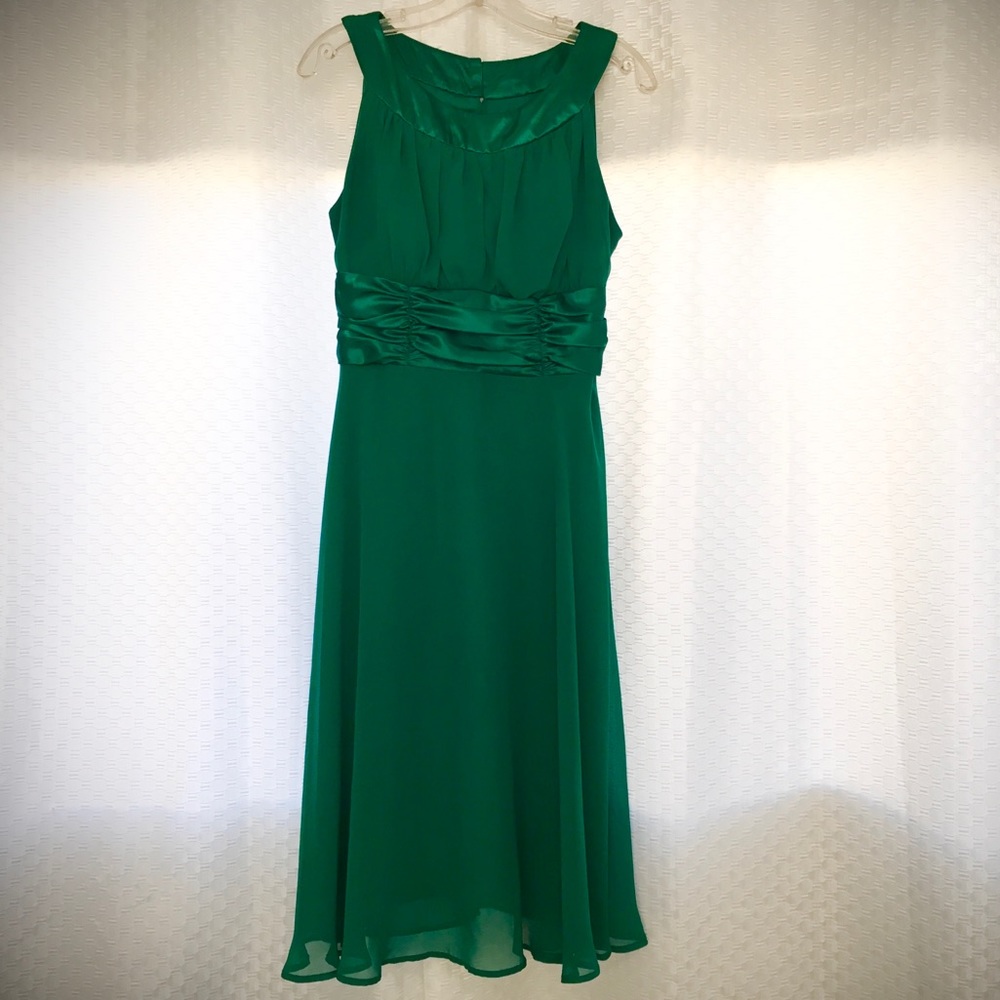 Lovely Green Chiffon and Satin Dress